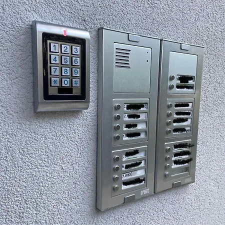 7 -free Garage- Sarajevo