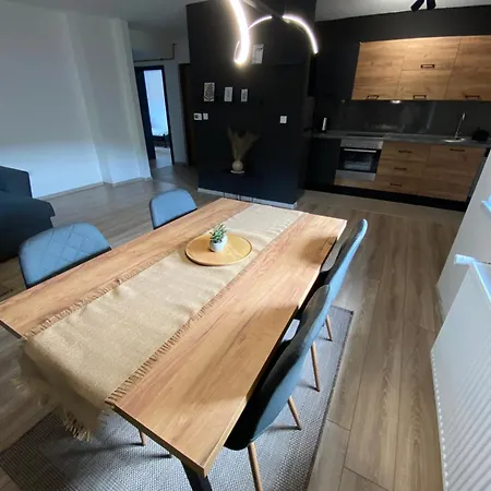 Apartment 7 -free Garage- *